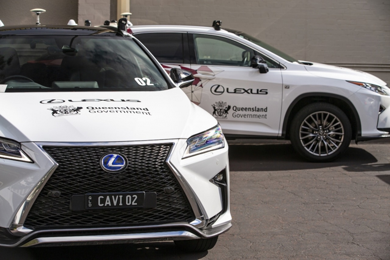 Lexus dalej rozwija technologię połączonych samochodów
